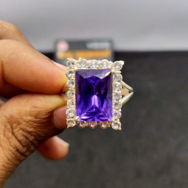 হুররাম সুলতান রিং